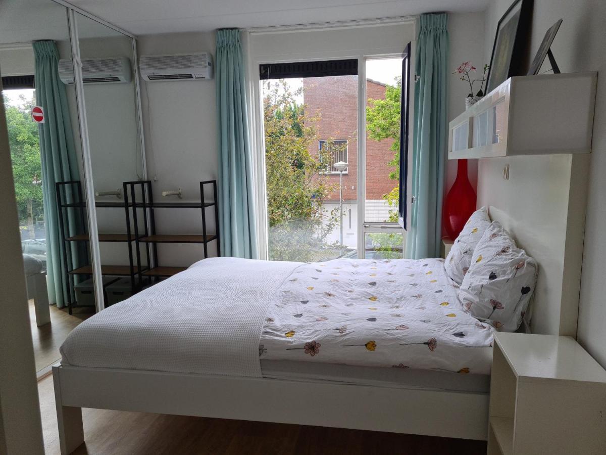 Privatunterkunft Johan's With Roofterrace And Cheap Parking - Since 2014 *